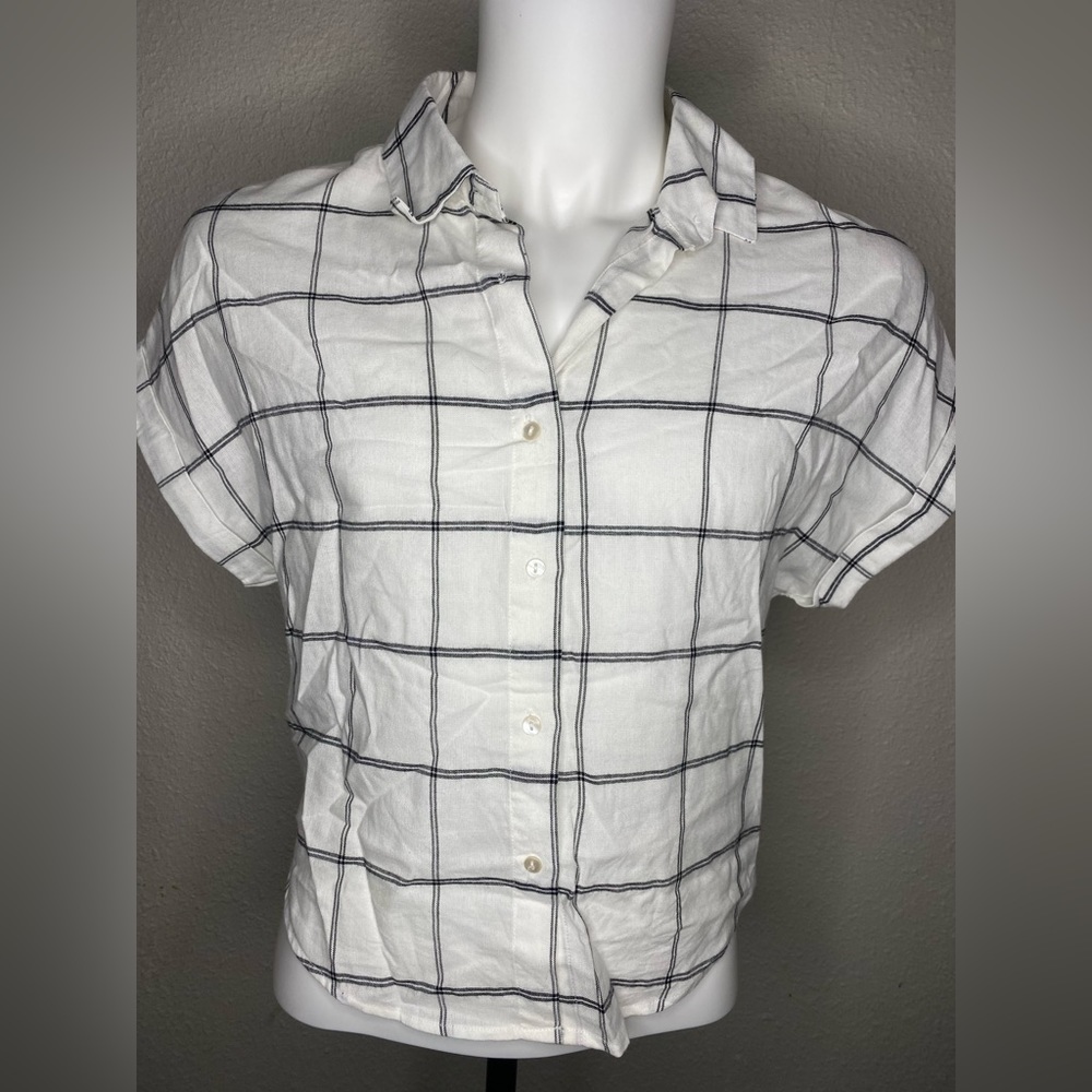 High low button up plaid shirt